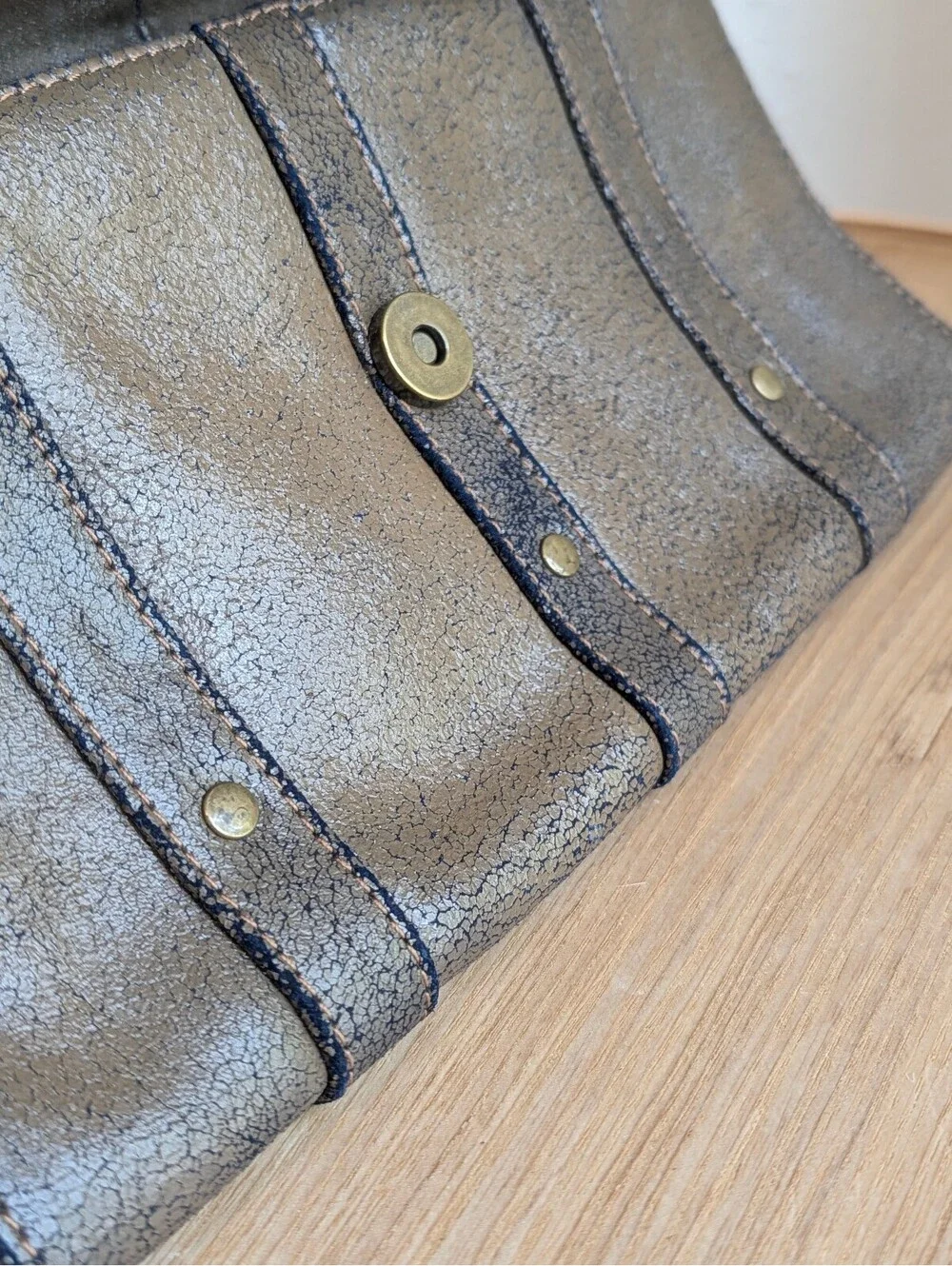 Jasmine vintage clutch